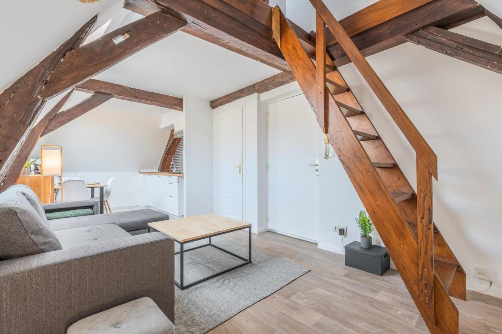 Duplex Next To Grand Place ليل المظهر الخارجي الصورة